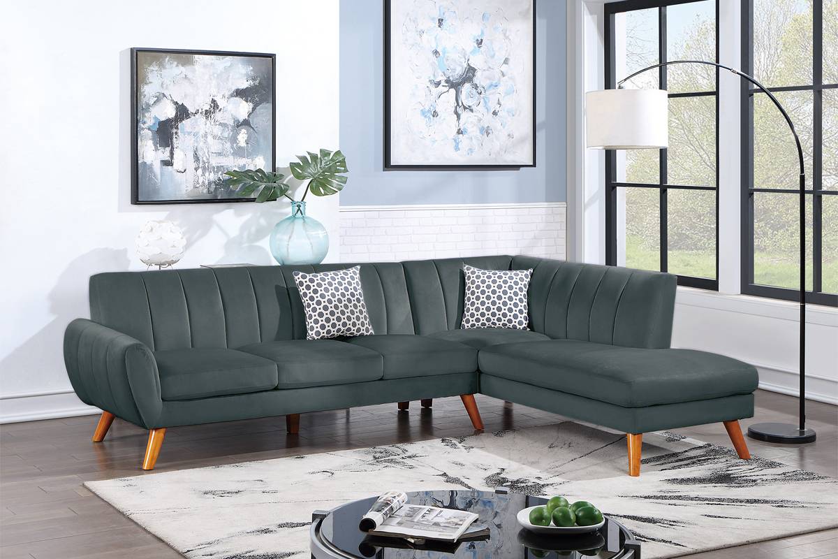 2-Piece Sectional Set W/ 2 Accent Pillows